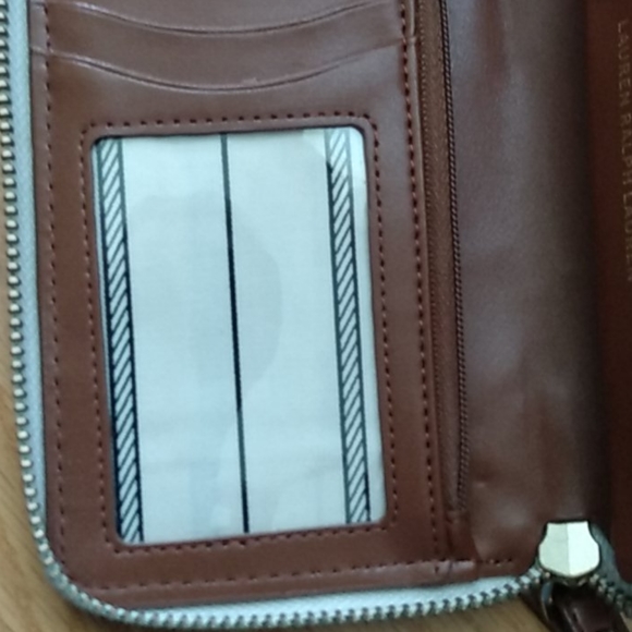 Lauren Ralph Lauren Belt Pattern Wristlet Wallet - Picture 6 of 10